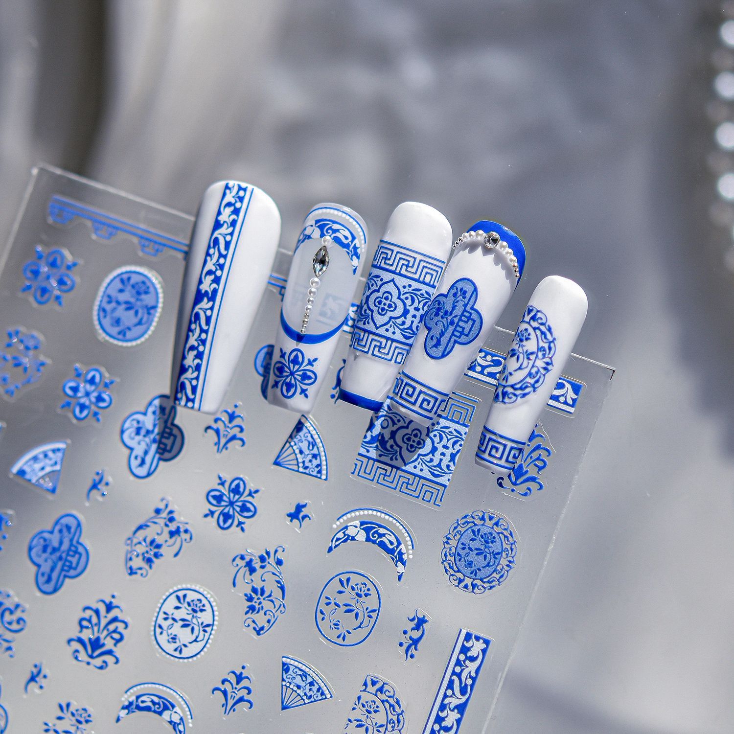 Traceless Mavi Beyaz Porselen  - Nail Art France incelemesi ve fiyatı